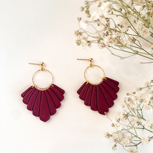 Ella dangles