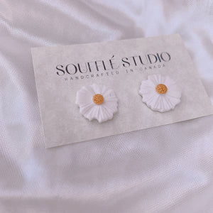 Summer Daisy Studs
